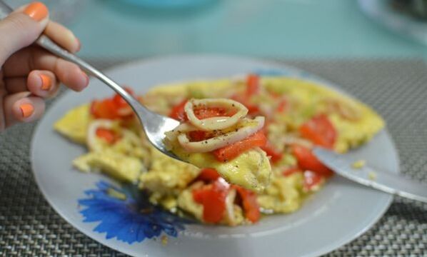 omlet z kalmarem na diecie białkowej